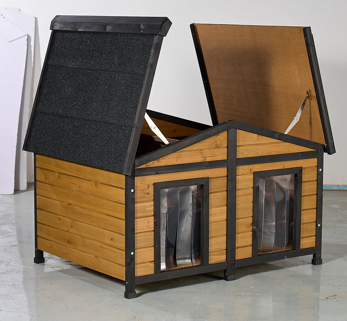 Natural Wood Double Door Outdoor Dog House With Waterproof Shelter
