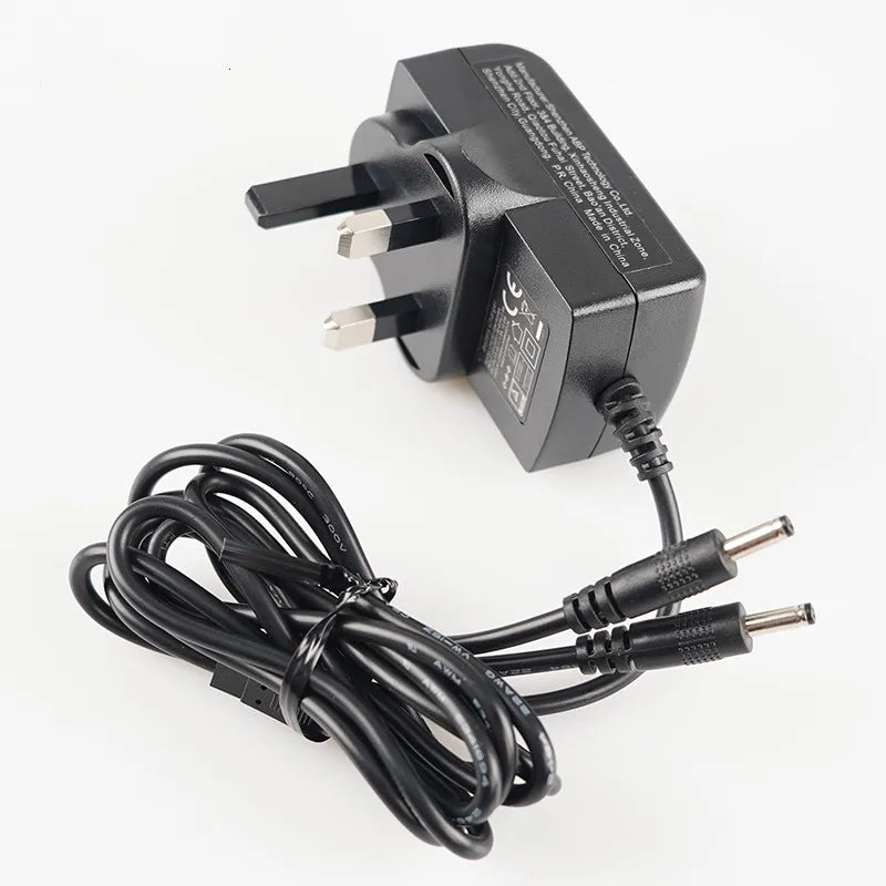 Snow Deer Rechargeable Battery Charger With 2200mAh Battery