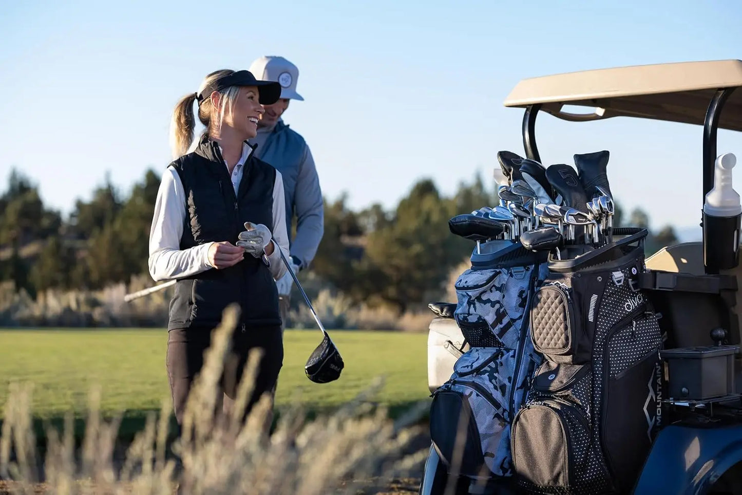 Lightweight Women's Golf Bag with 14-Way Top, 2025 Model - Easy to Carry and Organize